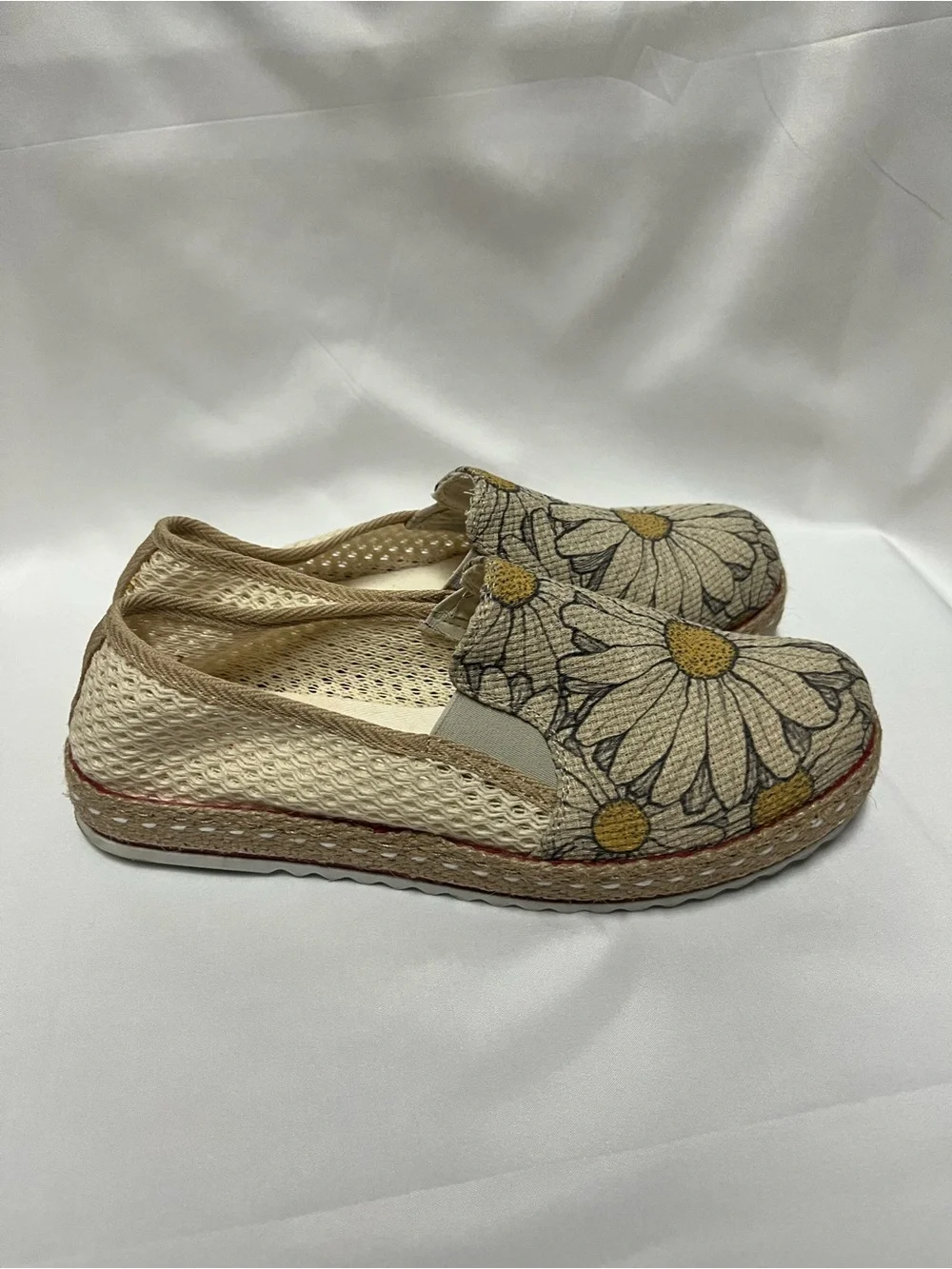Beige Daisy-Embroidered Espadrille Slip-Ons